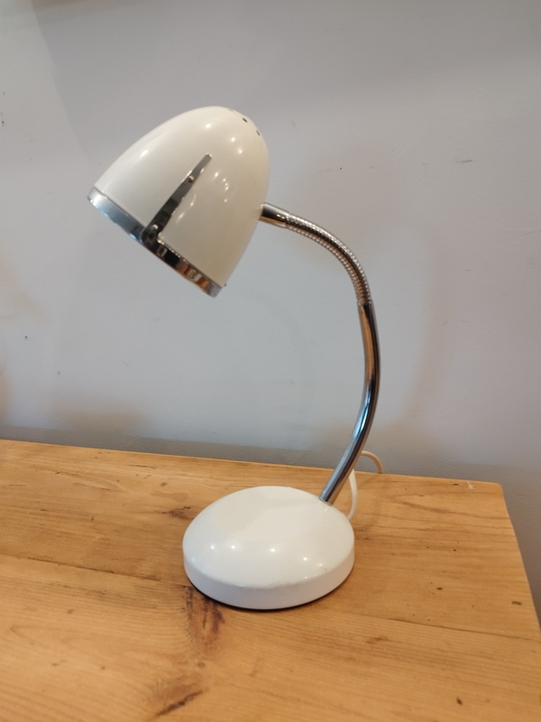 eye ball desk lamp