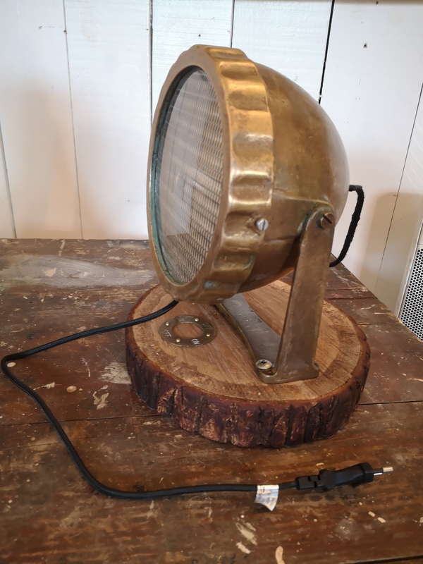 Boat lighthouse lamp