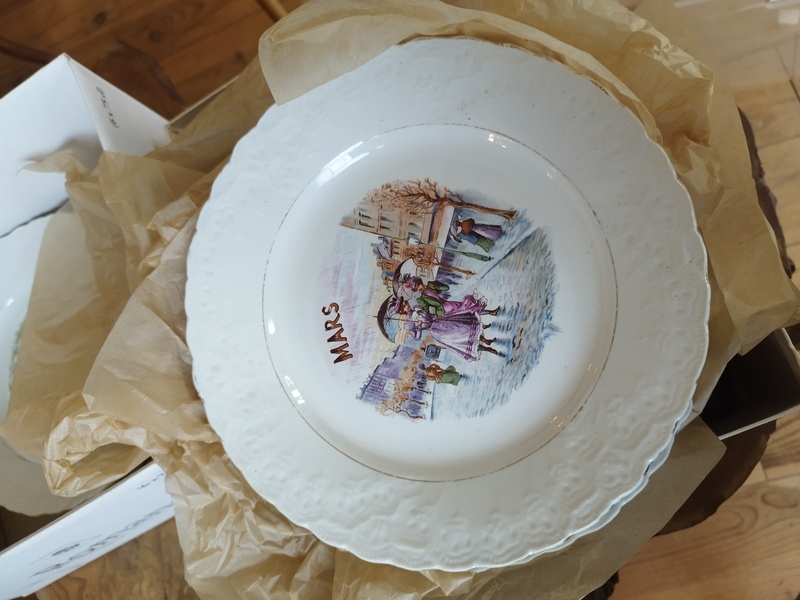 Decorative plates Digoin Sarreguemines