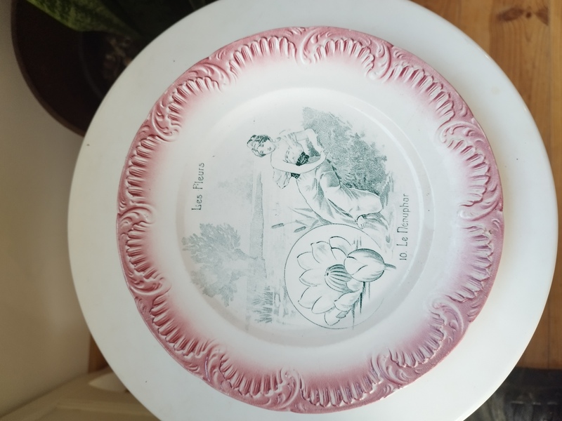 Decorative plates Digoin Sarreguemines