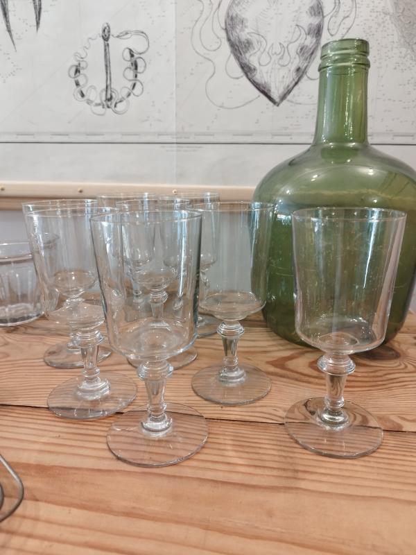 Set of 8 1950s glasses 