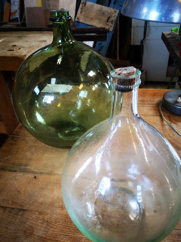 Lot of two dame jeanne