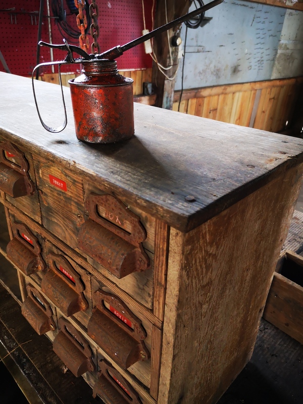 Lot of 16 cast iron handles early 20th century