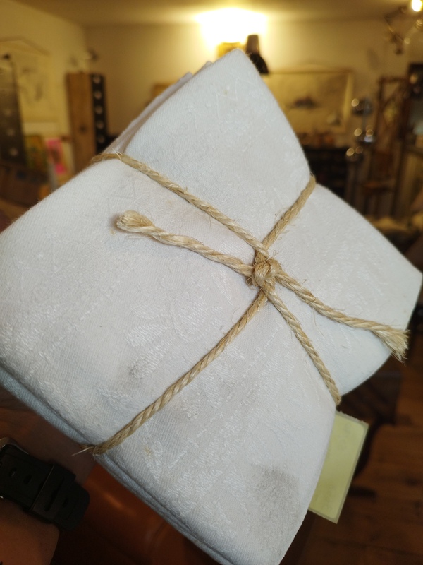 Set of six damask napkins