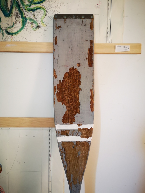 Lot of three old oars