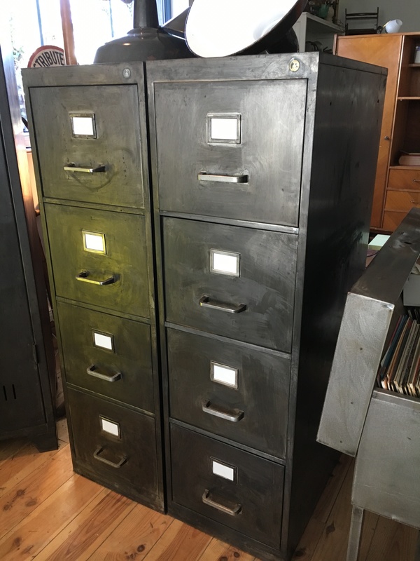 Lot of two Strafor lockers