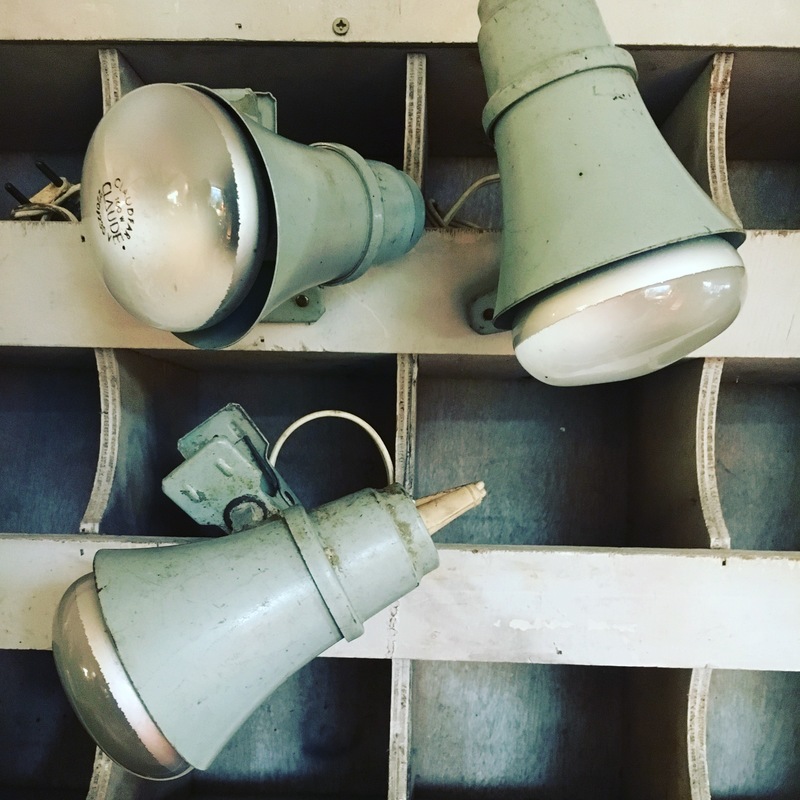 Lot of vintage philips spots