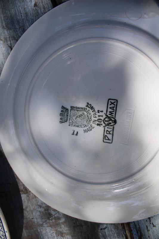 Set of six Saint Amand plates 