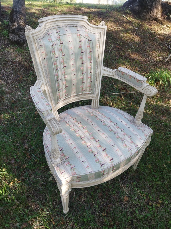 Fauteuil cabriolet Louis XVI 