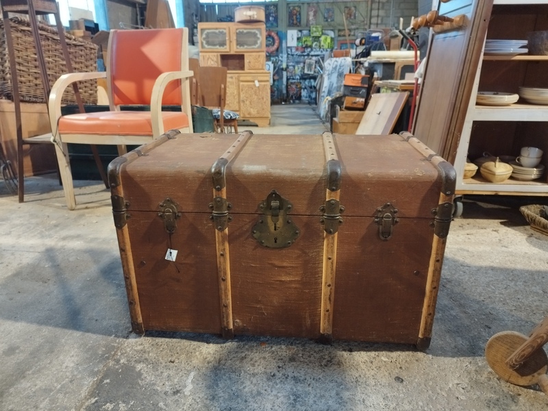 1950 travel trunk 