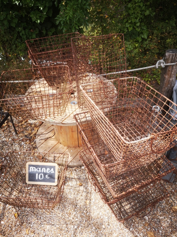 Mane oyster basket old