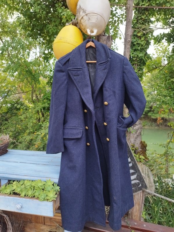 Officer's wool coat 