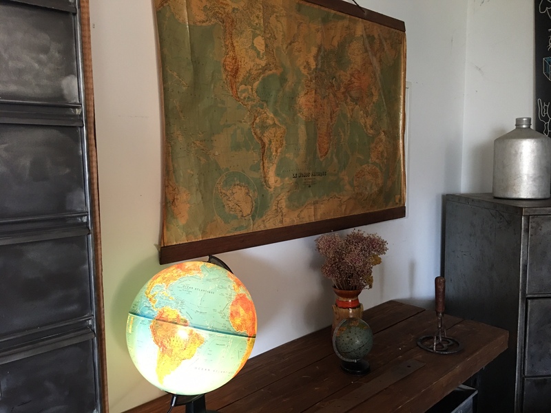 globe wall world map