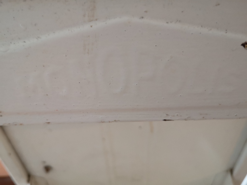 Kitchen furniture 50s Monopolis