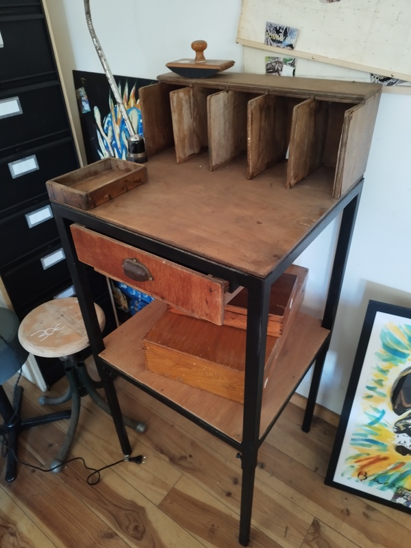 Jeweler watchmaker's workbench