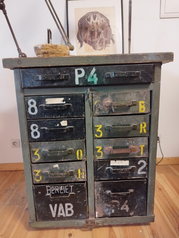 armed mechanical trades furniture 