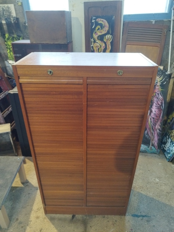 Double curtained cabinet 