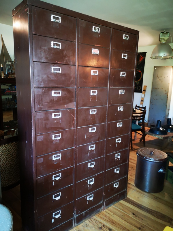 Industrial cabinet 30 flaps