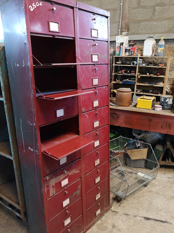 Metal cabinet 20 flaps