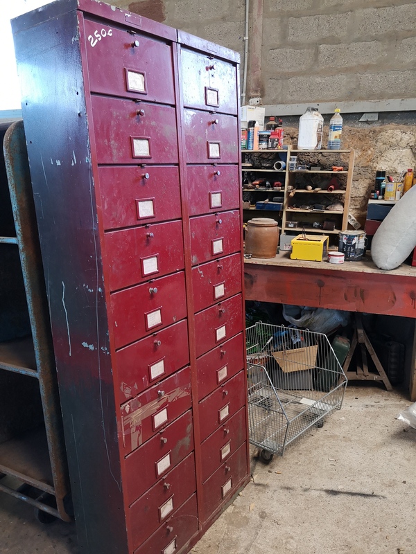 Metal cabinet 20 flaps