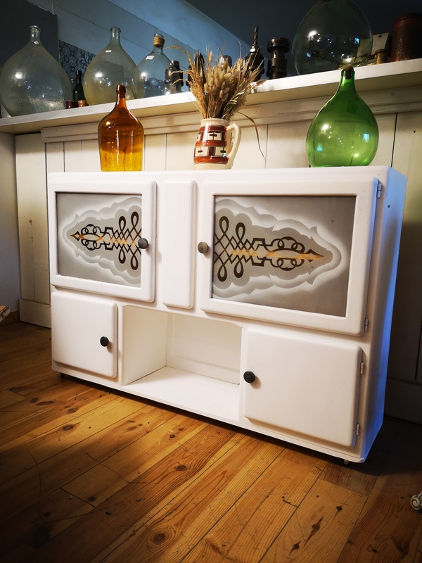 60s high buffet TV cabinet