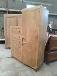 Asymmetrical chest of drawers 