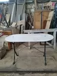 Bistro table in wrought iron and marble top