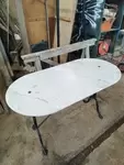 Bistro table in wrought iron and marble top