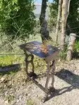 Table d'appoint en bois laqué noire