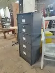 Industrial filing cabinet with 5 flaps 