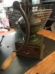 Counter coffee grinder