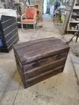 Curved trunk 