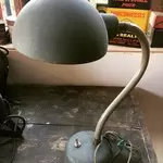 Desk lamp