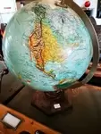 Illuminated globe