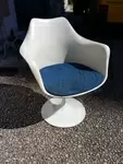 Knoll armchair