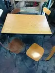 Lot formica table four chairs