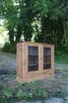 Low display case