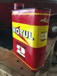 Motul oil can