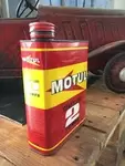 Motul oil can