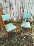 Paire de chaises design années 60 