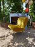 Pelfran Kiss armchair