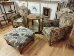 Art Deco living room with armchairs and table 