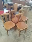 Lot de quatre chaises bistro