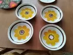 Set of four 70s flower power plates