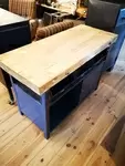 Small space-saving workbench