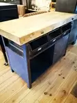 Small space-saving workbench