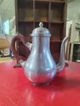 Teapot the tins of the manor