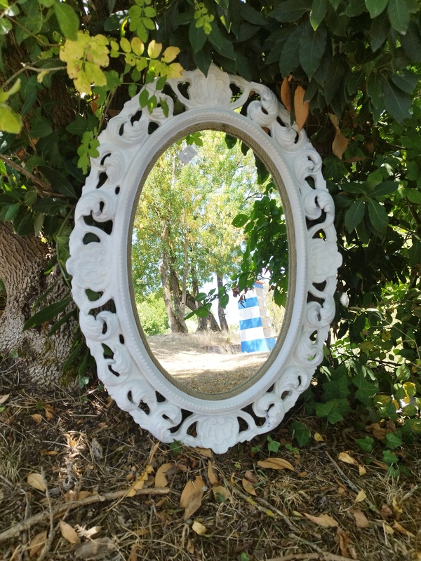 Oval mirror 