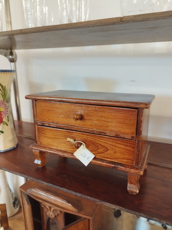  Antique doll furniture