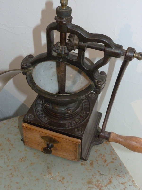 Peugeot et Cie grocery coffee grinder